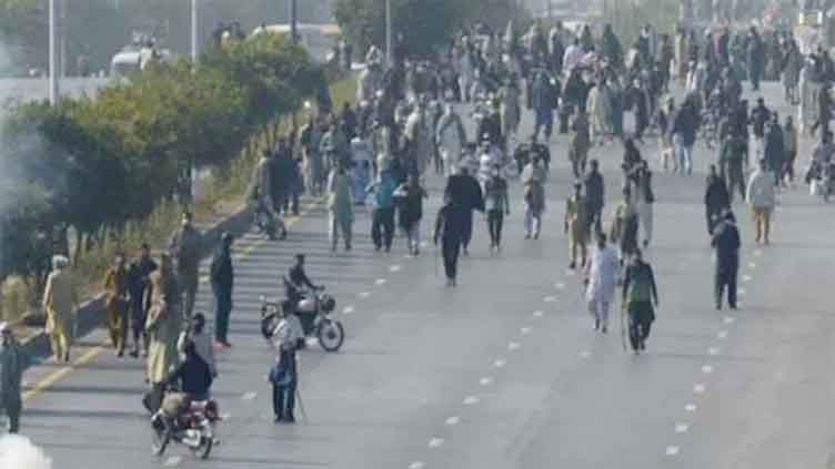 40 additional protestors are given bail in November 26 charges. | ISLAMABAD -- The Anti-Terrorism Court (ATC) in Islamabad has granted bail to an additional 40 people detained in connection with the November 26 demonstrations. Channel News Pakistan 40 additional protestors are given bail in November 26 charges. Channel News Pakistan