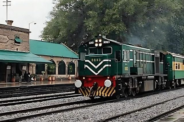 Security personnel rescue 80 hostages and kill 13 terrorists during the Jaffar Express attack. | Terrorists attacked the Jaffar Express, a passenger train traveling through the Bolan Pass in Balochistan, and held numerous people hostage inside a tunnel, security sources said on Tuesday. Channel News Pakistan Security personnel rescue 80 hostages and kill 13 terrorists during the Jaffar Express attack. Channel News Pakistan