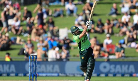 Pakistan loses three wickets while chasing a 345-run chase in the opening NZ ODI. Channel News Pakistan