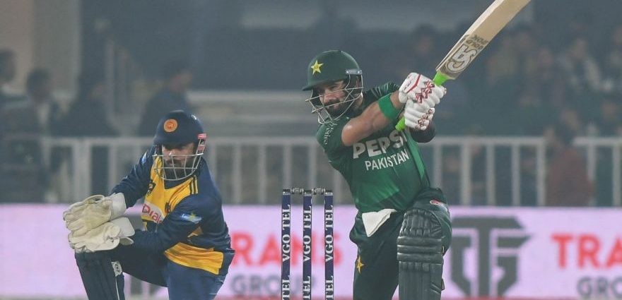 Pakistan suffered a narrow loss as Sri Lanka qualified for the Tri-Nation Series Final. Channel News Pakistan