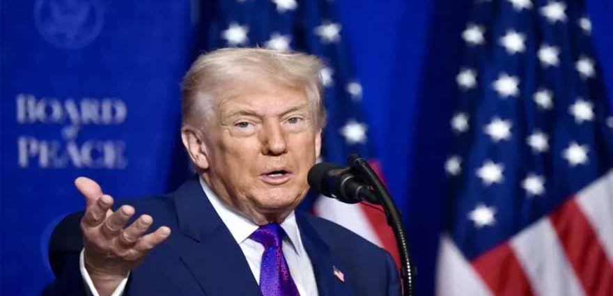Trump gives Iran ten to fifteen days to make a deal or face "bad things." | Trump said that talks to break the current impasse with Iran were doing well, but he insisted that Tehran come to a "meaningful" accord. Channel News Pakistan Trump gives Iran ten to fifteen days to make a deal or face "bad things." Channel News Pakistan